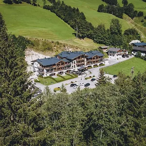 4* Hotel apartamentowy Avenida Mountain
